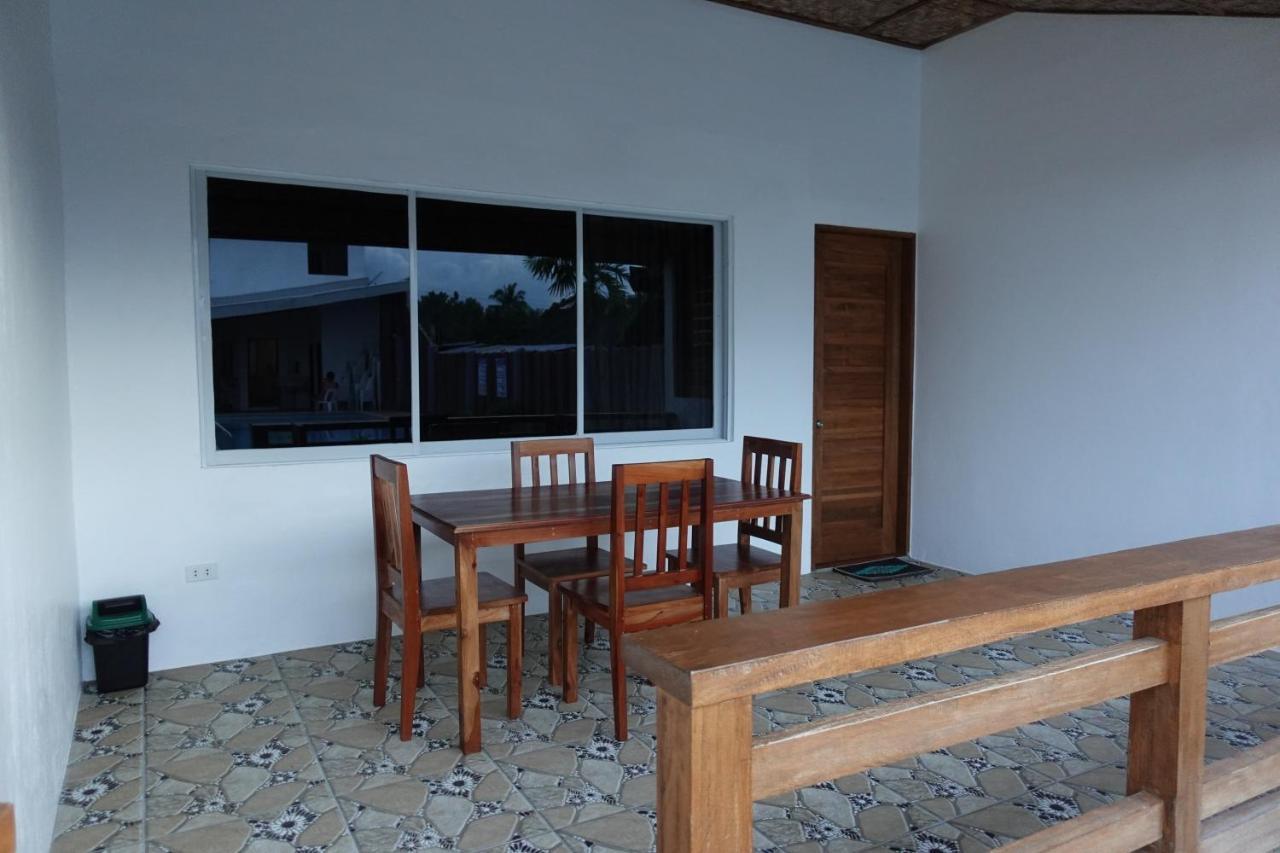 Badi'S Place Moalboal Bagian luar foto