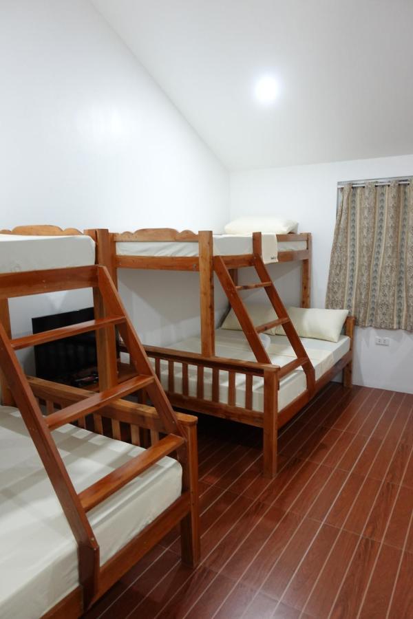 Badi'S Place Moalboal Bagian luar foto
